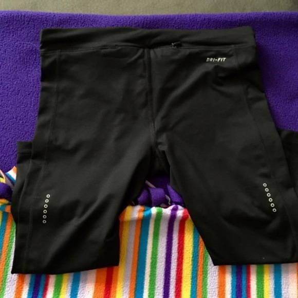 Nike Power Crop - Picture 12 of 16